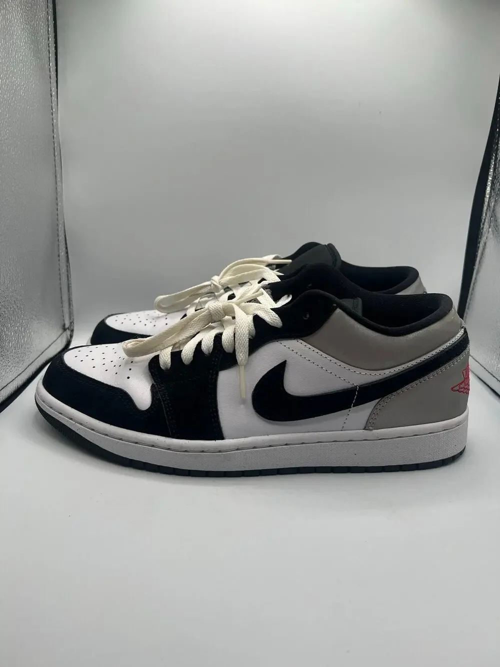 Air Jordan 1 Low SE “White Black Matte Silver” size 10 men’s used